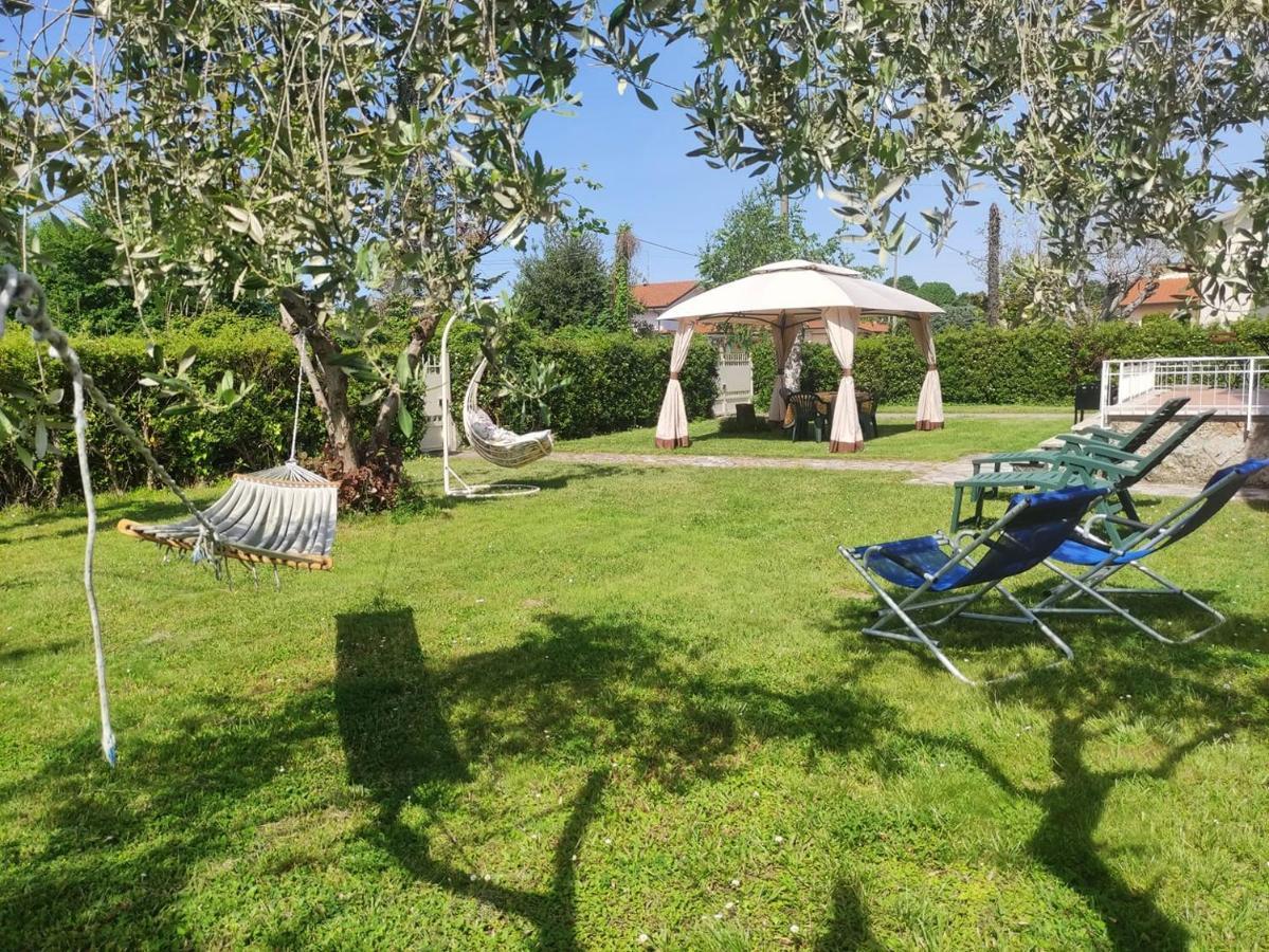 Bed and Breakfast La Mimosa Chic Pietrasanta Exterior foto
