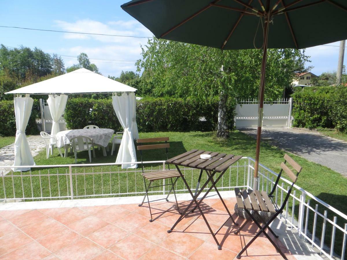 Bed and Breakfast La Mimosa Chic Pietrasanta Exterior foto